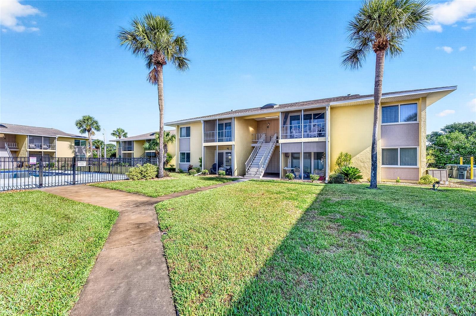 LYONS COVE - Residential