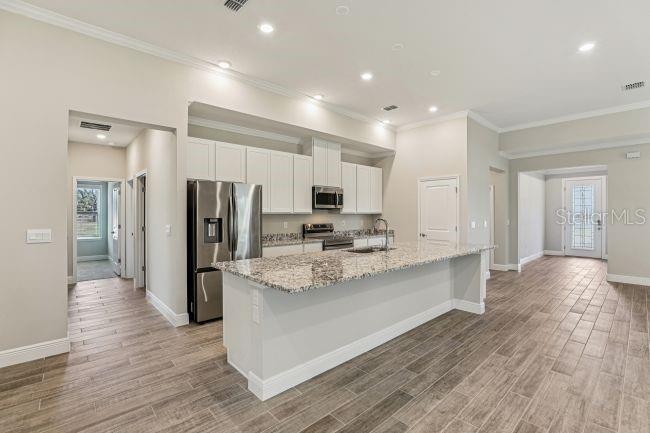 APPLEWOOD RESERVE - Residential