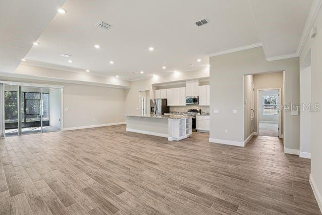 APPLEWOOD RESERVE - Residential