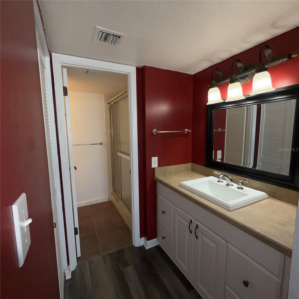 ONE LAUREL PLACE A CONDO - Residential