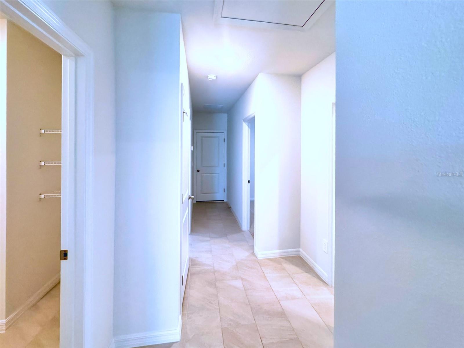 TWO RIVERS - Residential Lease