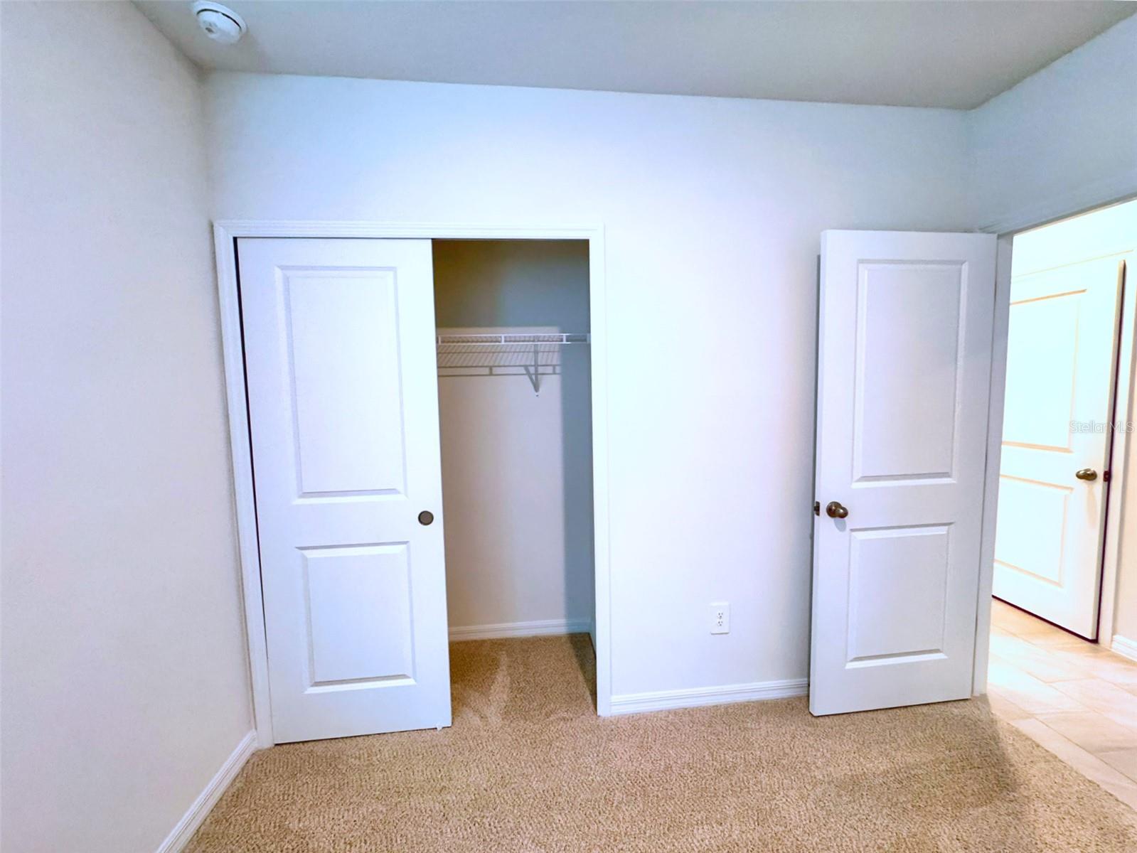 TWO RIVERS - Residential Lease