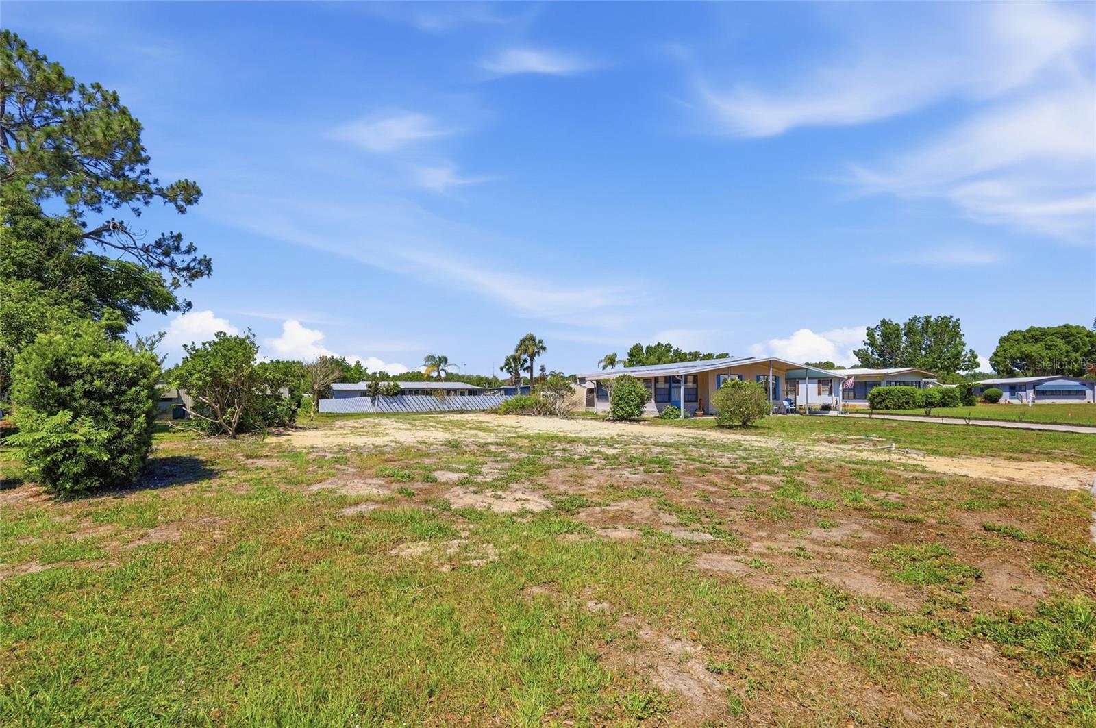 TAVARES LAKE FRANCES ESTATES - Land