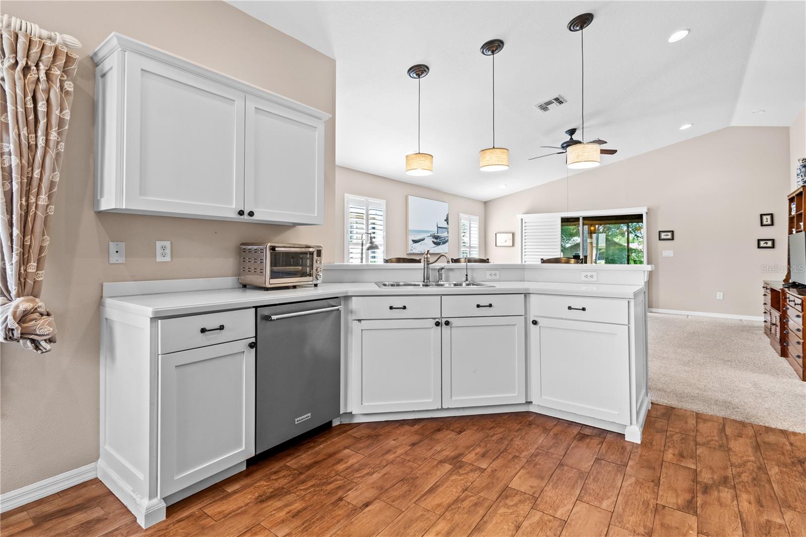 WELLINGTON AT SEVEN HILLS PH 7 - Residential