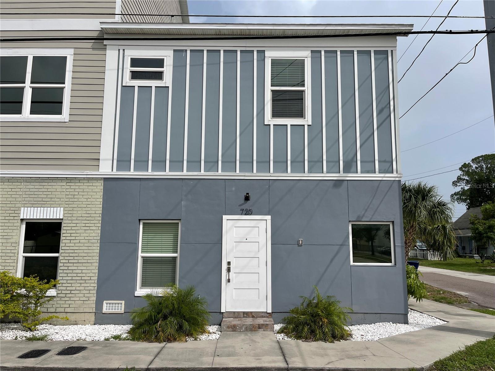 Well maintained 2 bedroom 2 bath custom townhome located minutes from Ybor City and Downtown Tampa. The kitchen features butchers block counters with a breakfast bar, custom tiled backsplash, deep farmhouse sink with retractable faucet & a 4 piece stainless steel appliance set. Open floor plan living/dining area with electric fireplace included. Upgraded master bathroom features oversized shower head, custom tiled shower, new glass shower door, & a dual sink vanity. Fresh interior paint, 2 inch blinds and wood flooring throughout. The lower level serves as a family room, office or 3rd bedroom. Washer/dryer (included) closet located in the kitchen. Pest control and grounds maintenance included. Call today to schedule your showing!