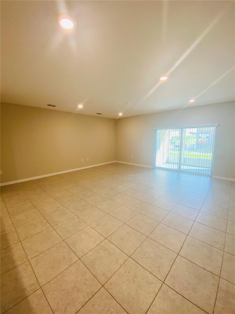 FIESTA KEY PH 2 - Residential