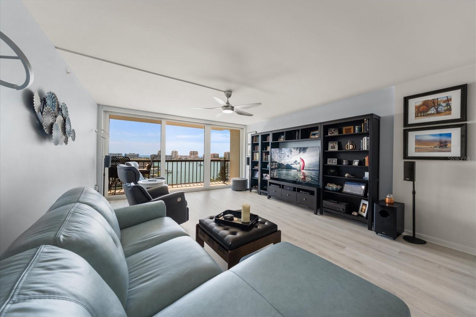 STARBOARD TOWER - Residential
