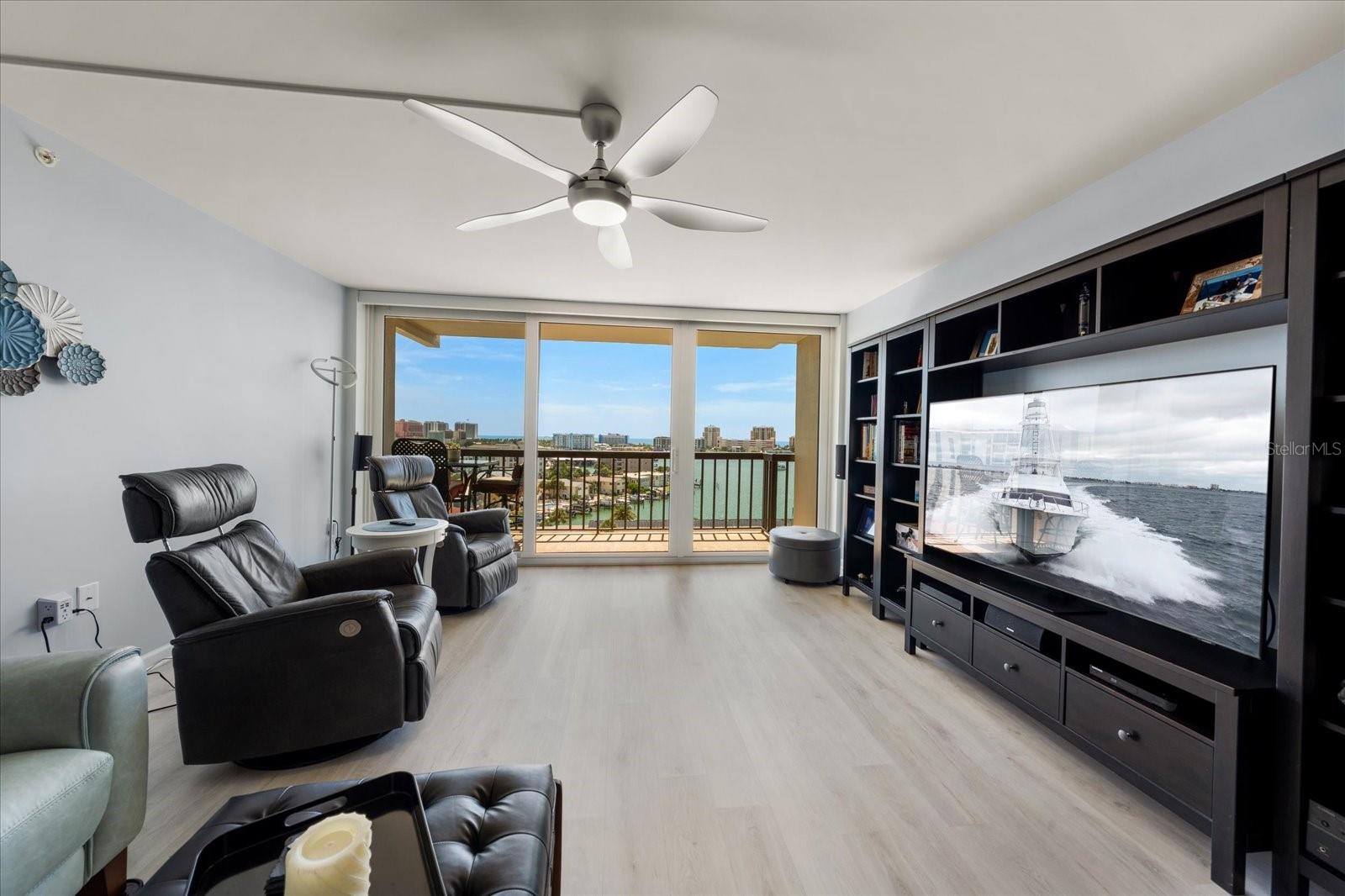 STARBOARD TOWER - Residential
