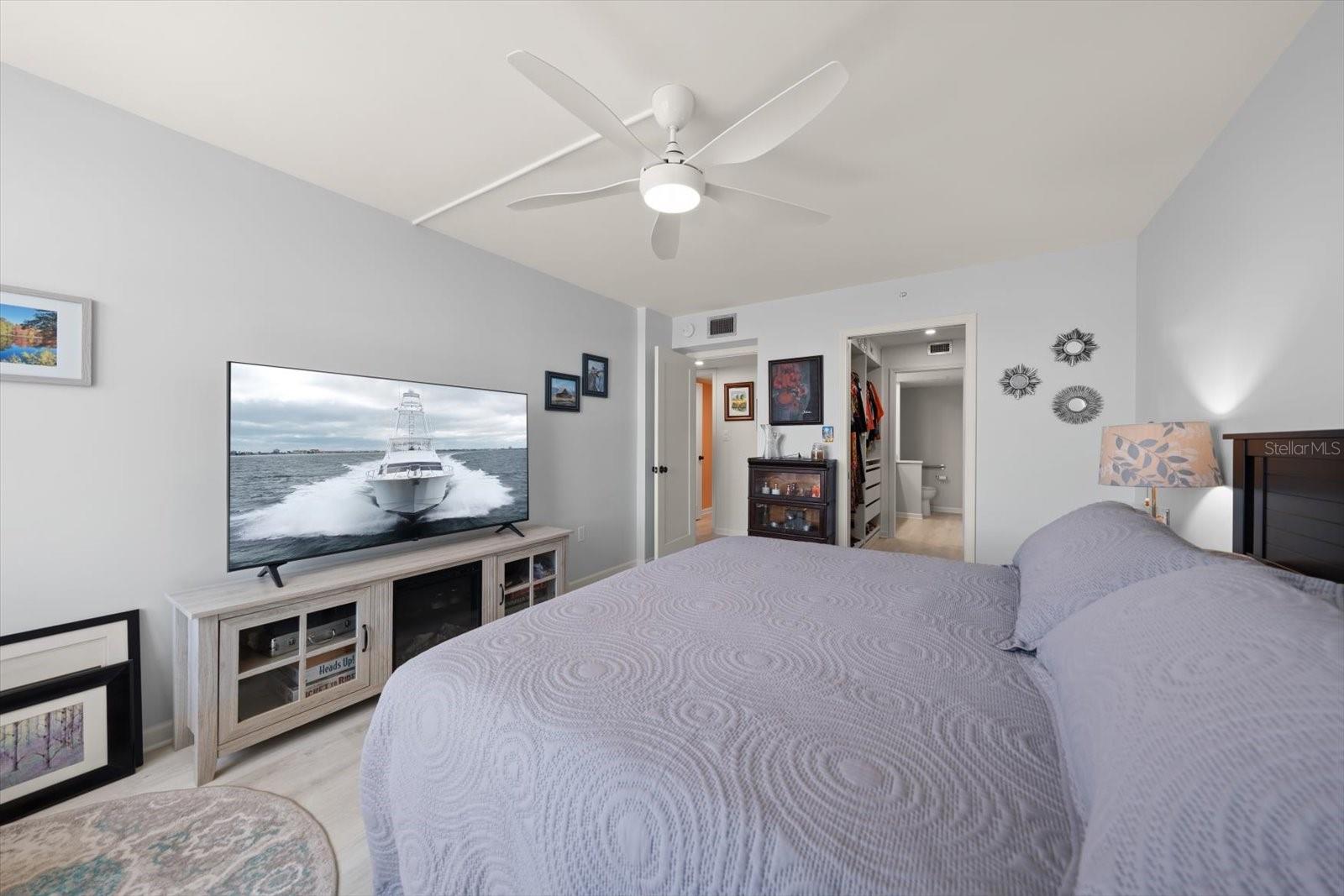 STARBOARD TOWER - Residential
