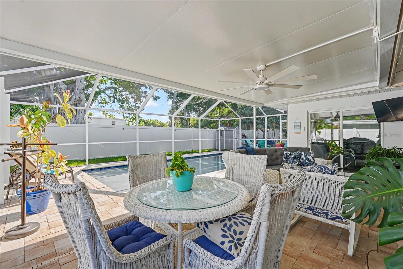 IMPERIAL GROVES - Residential