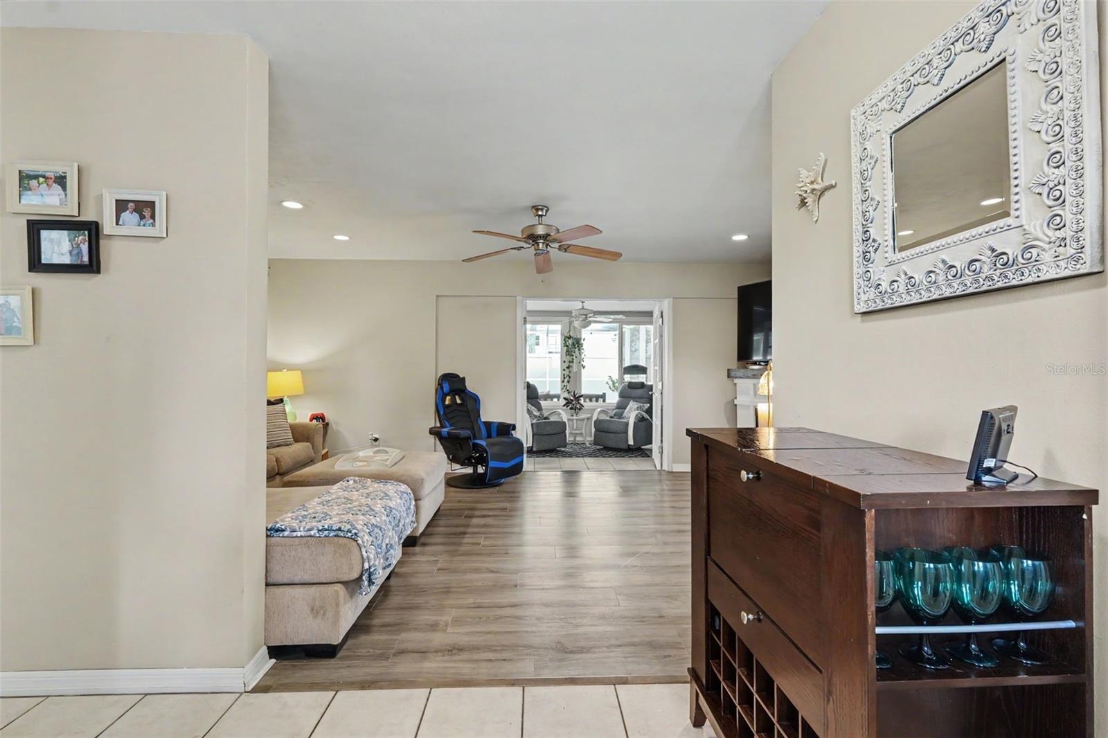 IMPERIAL GROVES - Residential