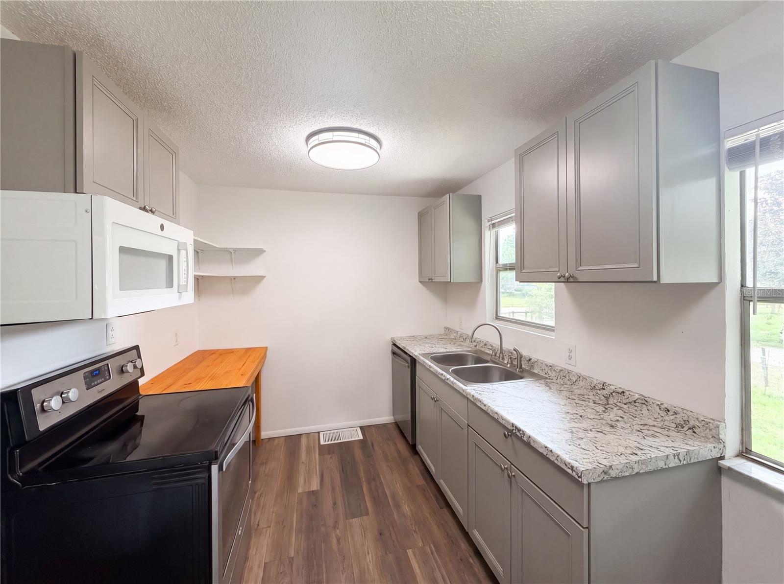 ORLANDO HILLS - Residential
