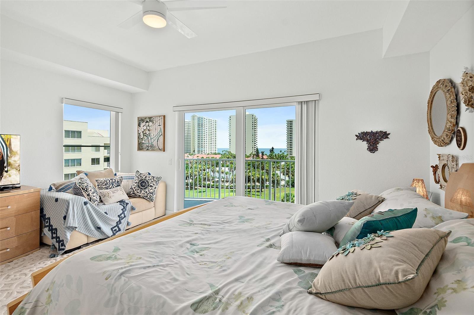 OCEANS GRAND CONDO - Residential