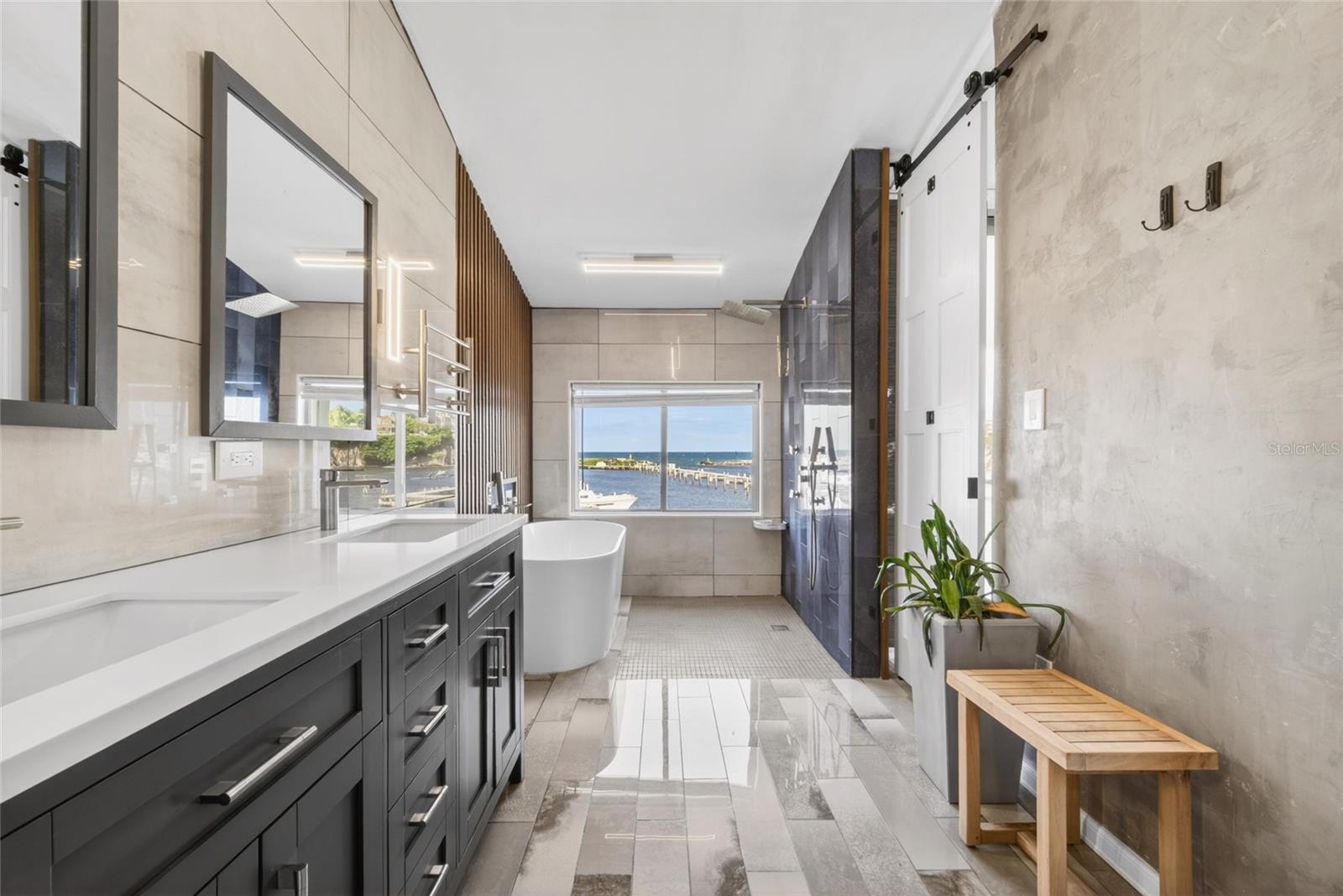 ISLA SAN MIGUEL - Residential