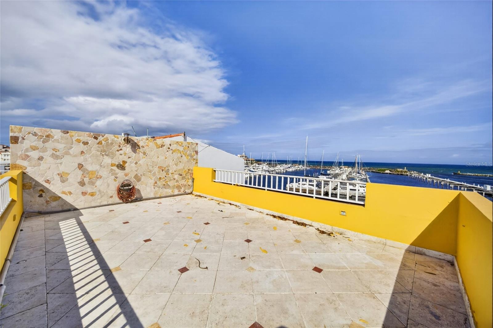 ISLA SAN MIGUEL - Residential