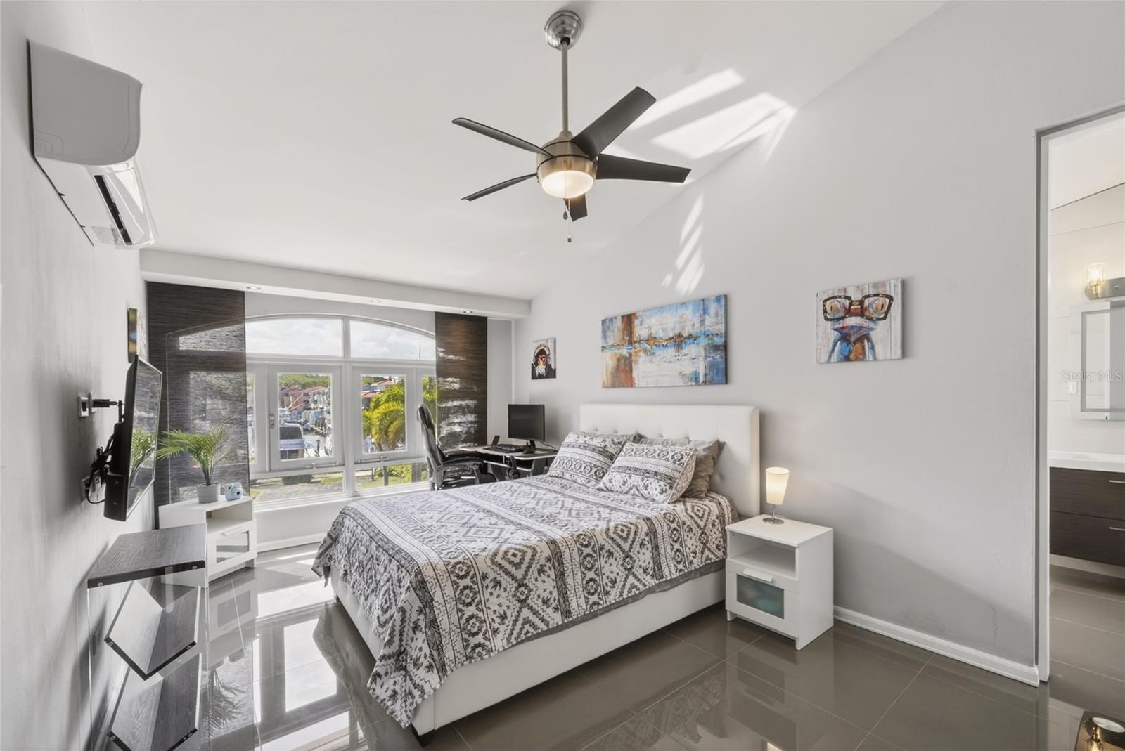 ISLA SAN MIGUEL - Residential