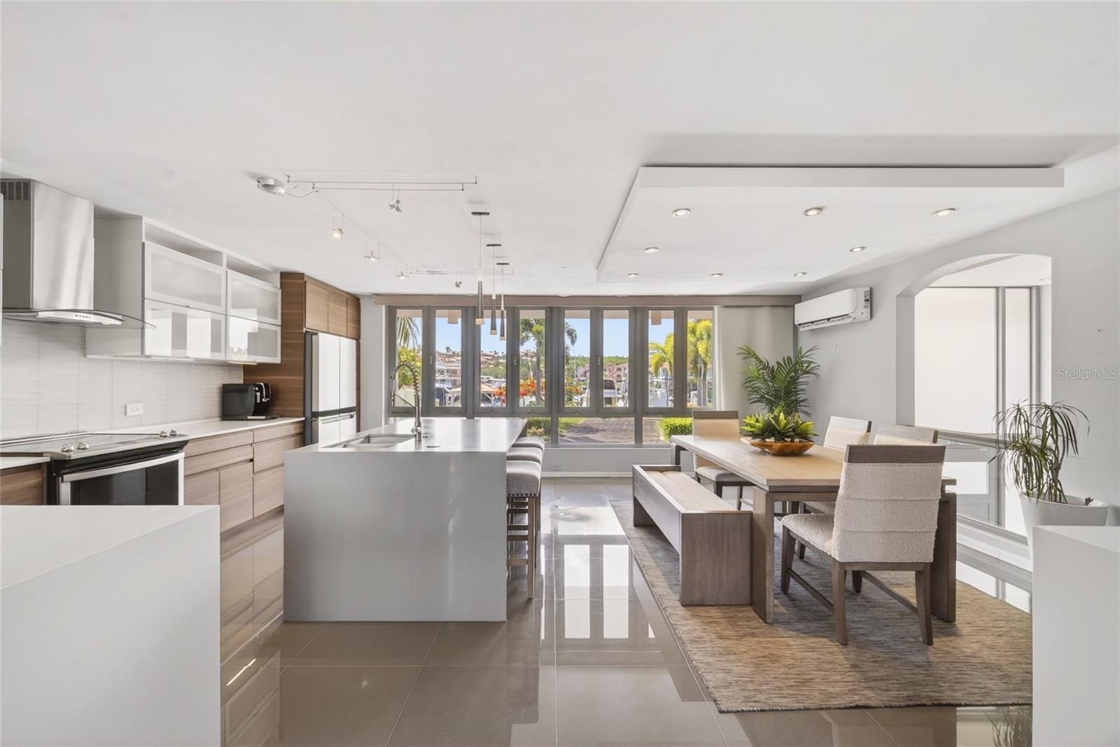 ISLA SAN MIGUEL - Residential