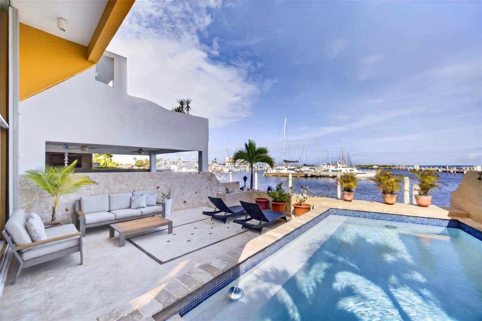 ISLA SAN MIGUEL - Residential