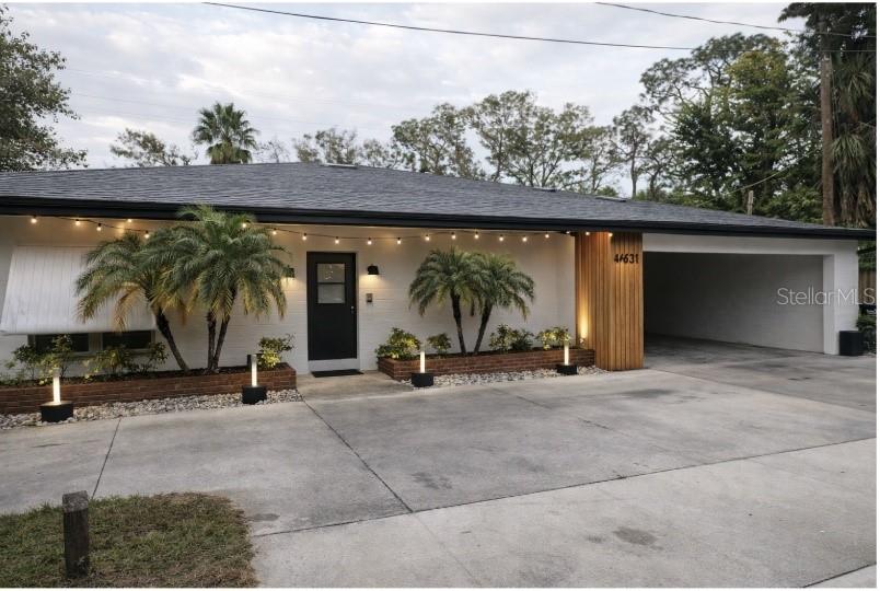 Cozy Studio Unit in Saint Petersburg — All Utilities Included
$1,200/month · 150 sq ft · Private Full Bath
4631 40th St N, Saint Petersburg, FL 33714
Move-in ready studio in a quiet North St. Pete neighborhood. Compact, efficient, and perfect for a single tenant who wants a simple, affordable place to call home with no surprise bills.
What's included:

All utilities (water, electric, trash)
Private full bathroom with tub/shower
Single-unit privacy (Unit 1)

Location perks:

Minutes from I-275 for easy commutes to downtown St. Pete or Tampa
Close to Northeast Park Shopping Center, grocery, and dining
Short drive to Gulf beaches

Ideal for: a single working professional, student, or anyone looking to simplify. One flat payment covers everything.
Terms:

12-month lease preferred
First month + security deposit
Background and income verification required
No smoking

Serious inquiries only — please include a brief intro about yourself and your move-in timeframe.