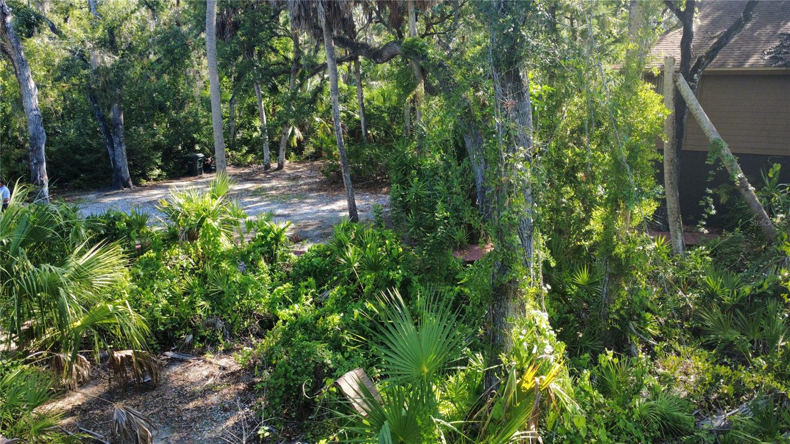 HIDDEN OAKS ESTATES - Residential