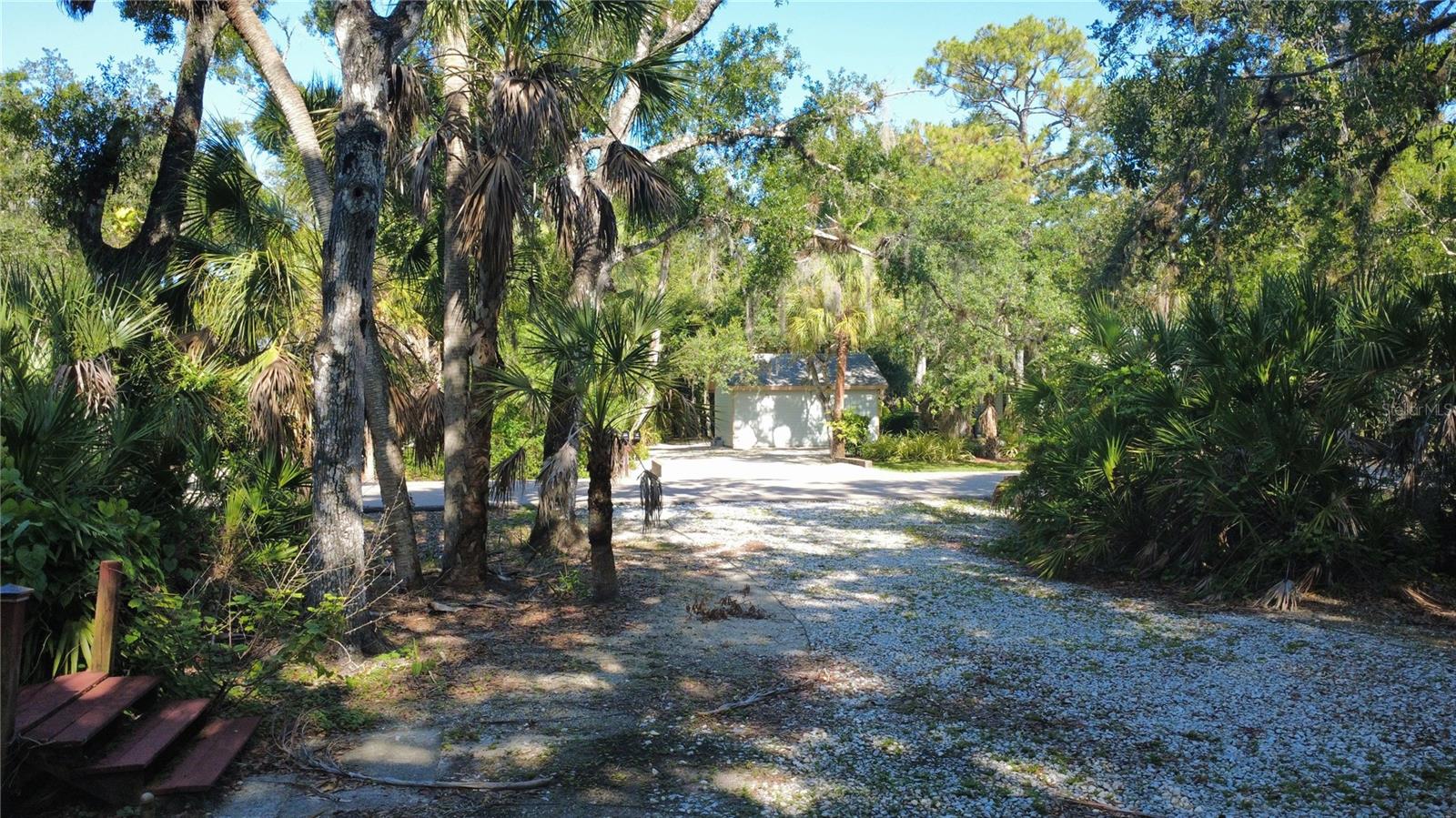 HIDDEN OAKS ESTATES - Residential