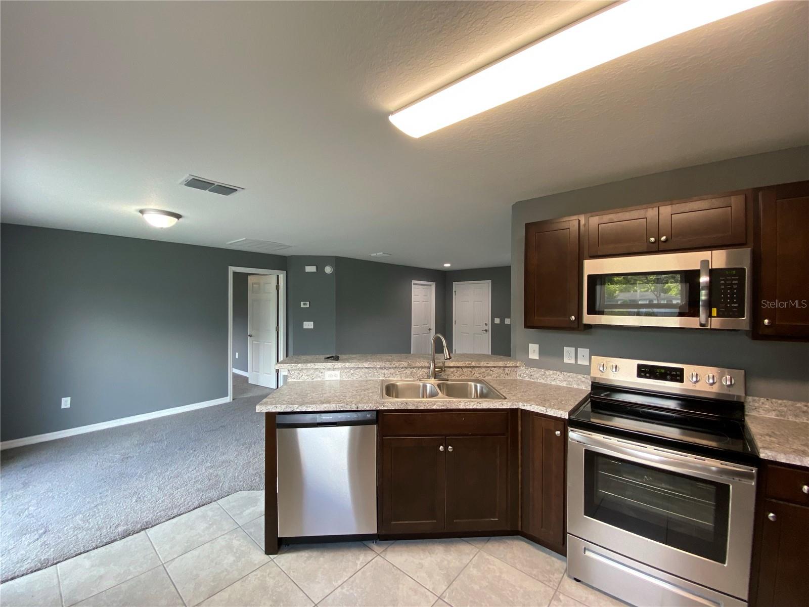MARION OAKS UN ONE - Residential Lease