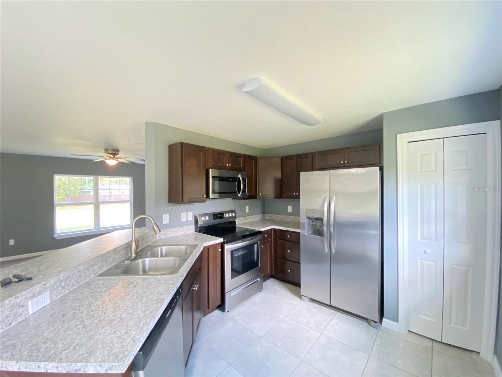 MARION OAKS UN ONE - Residential Lease