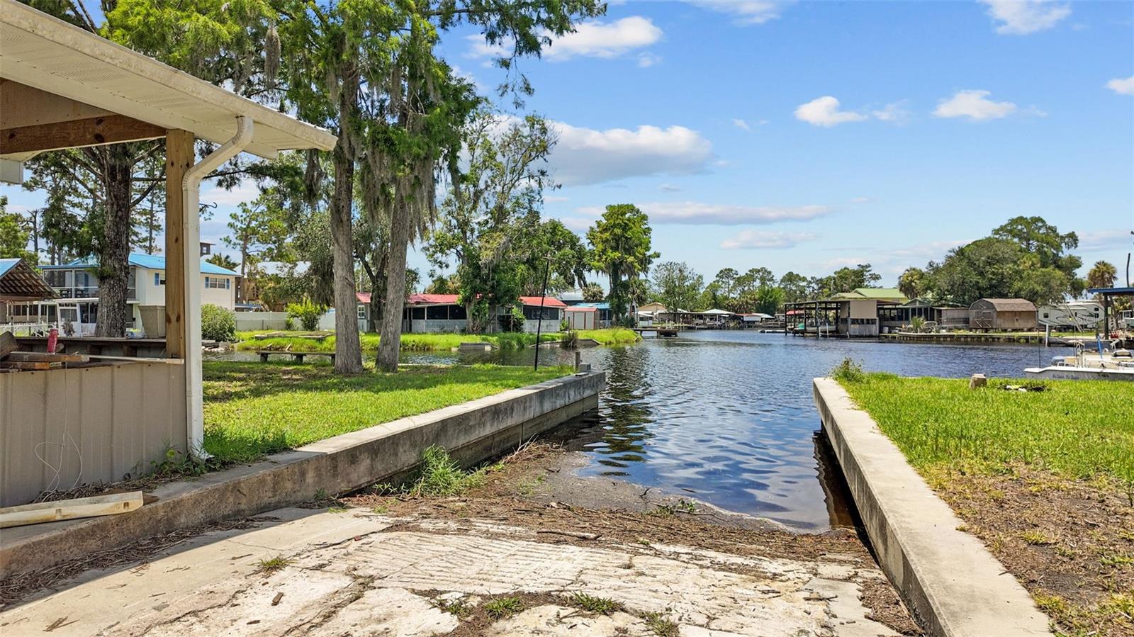 SUWANNEE SHORES - Residential
