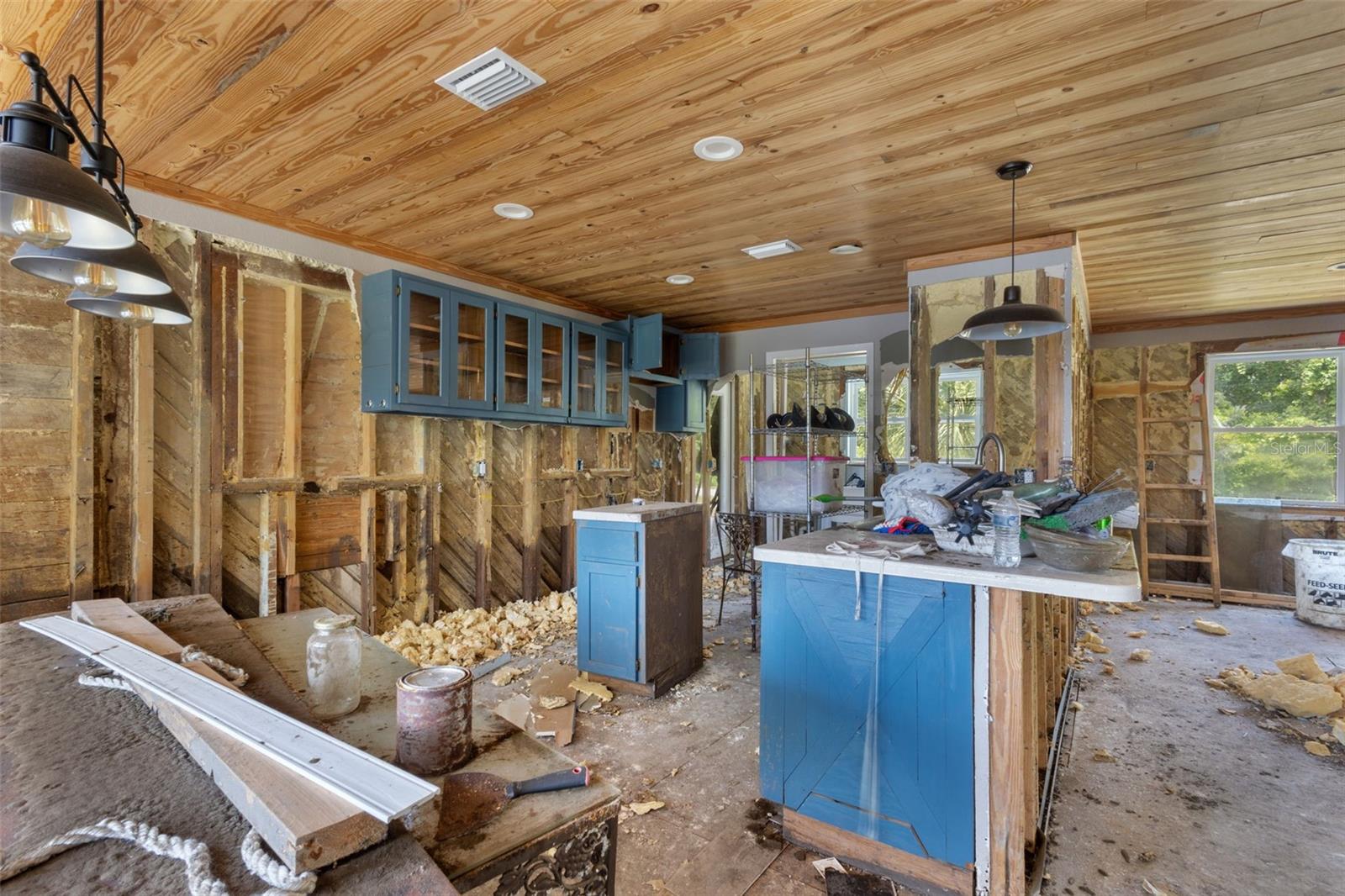 SUWANNEE SHORES - Residential