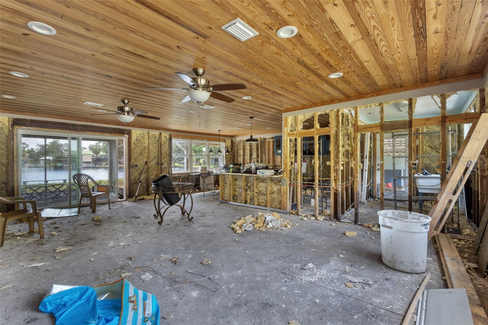 SUWANNEE SHORES - Residential