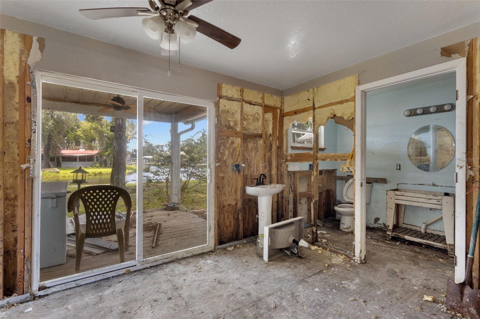 SUWANNEE SHORES - Residential
