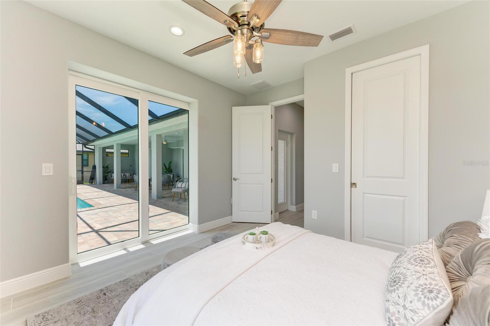 ROTONDA WEST LONG MEADOW - Residential