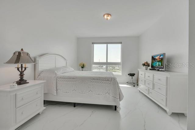 MARINA GRANDE/HALIFAX 01 - Residential
