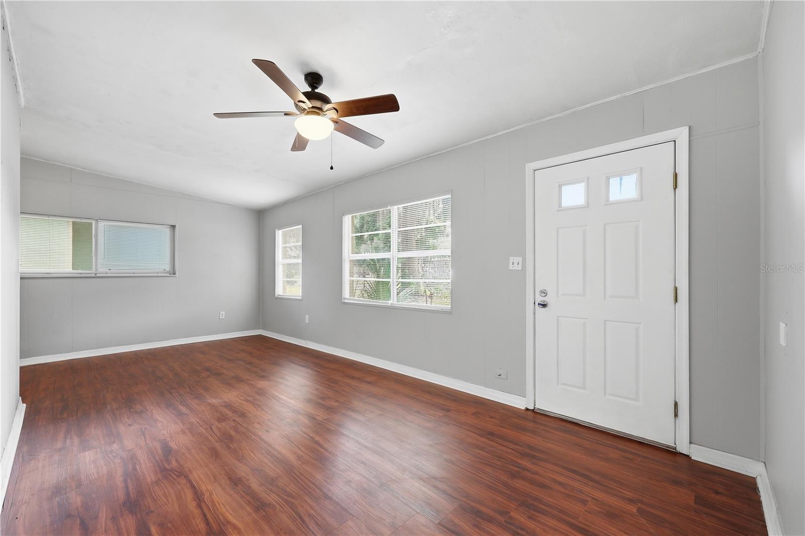 EUSTIS PINECREST - Residential
