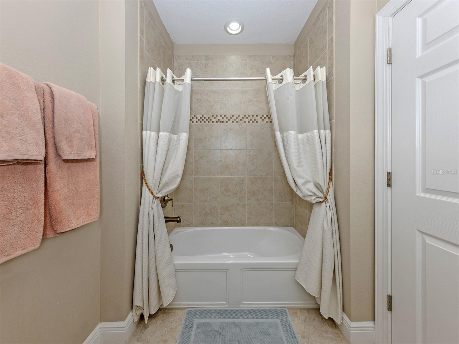 VENETIAN GOLF & RIVER CLUB - Residential