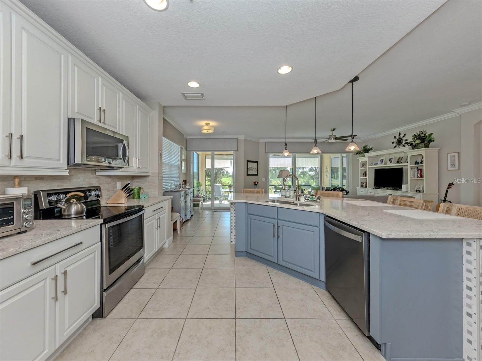 CAPPELLO II AT VENETIAN GOLF & - Residential