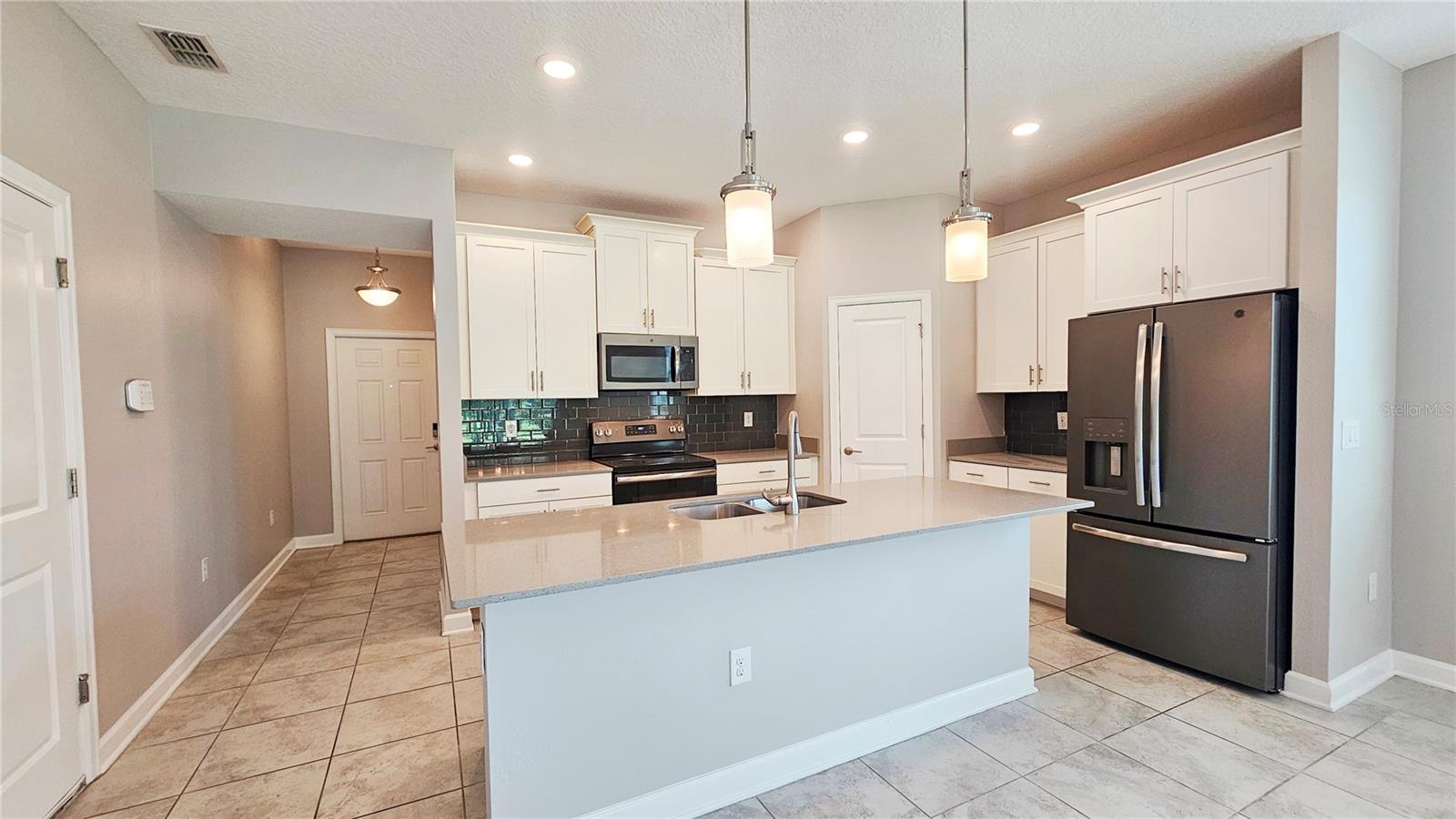 OAKS AT MOSS PARK - Residential Lease