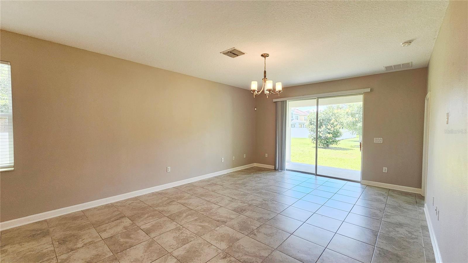OAKS AT MOSS PARK - Residential Lease