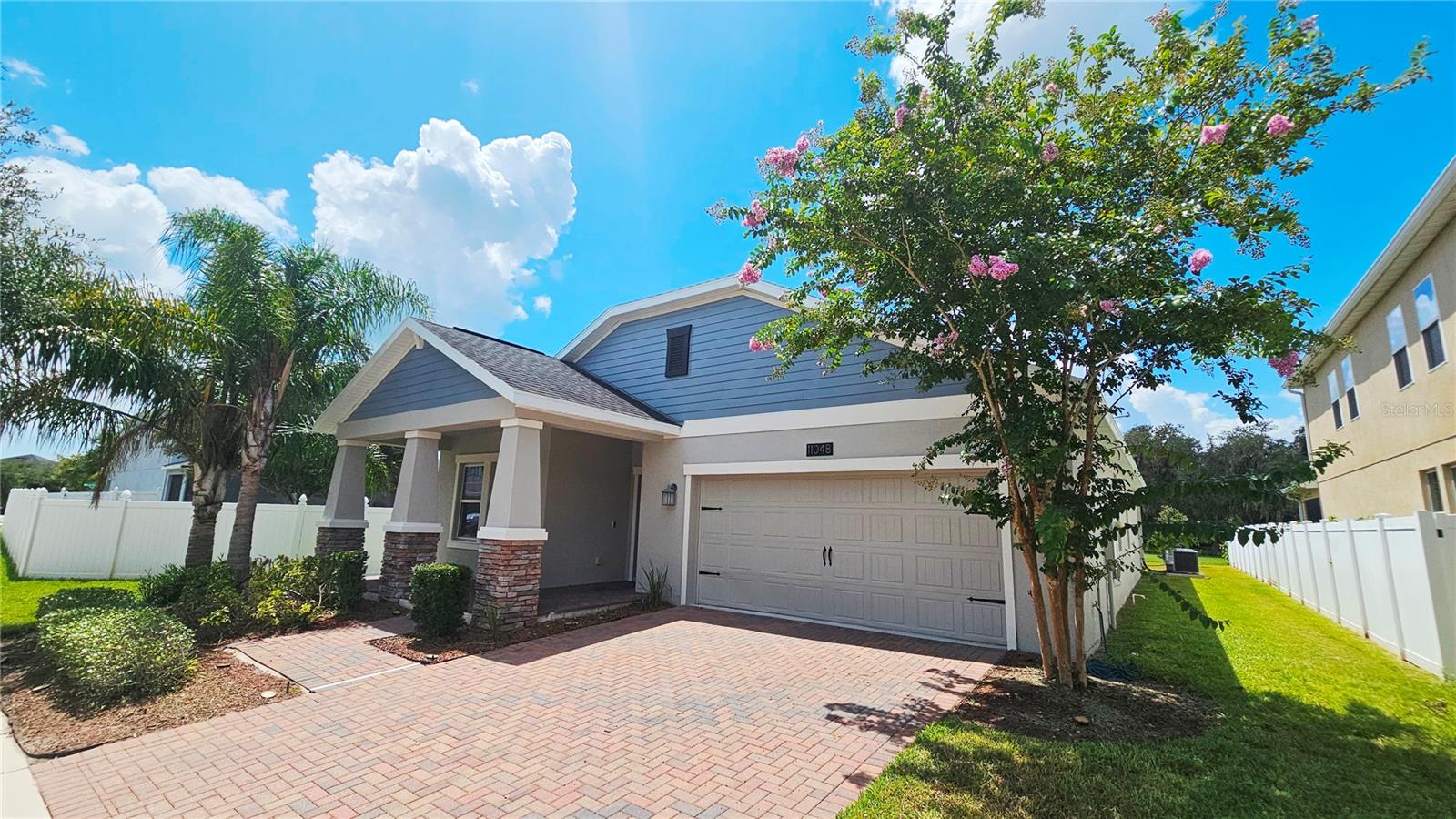 OAKS AT MOSS PARK - Residential Lease
