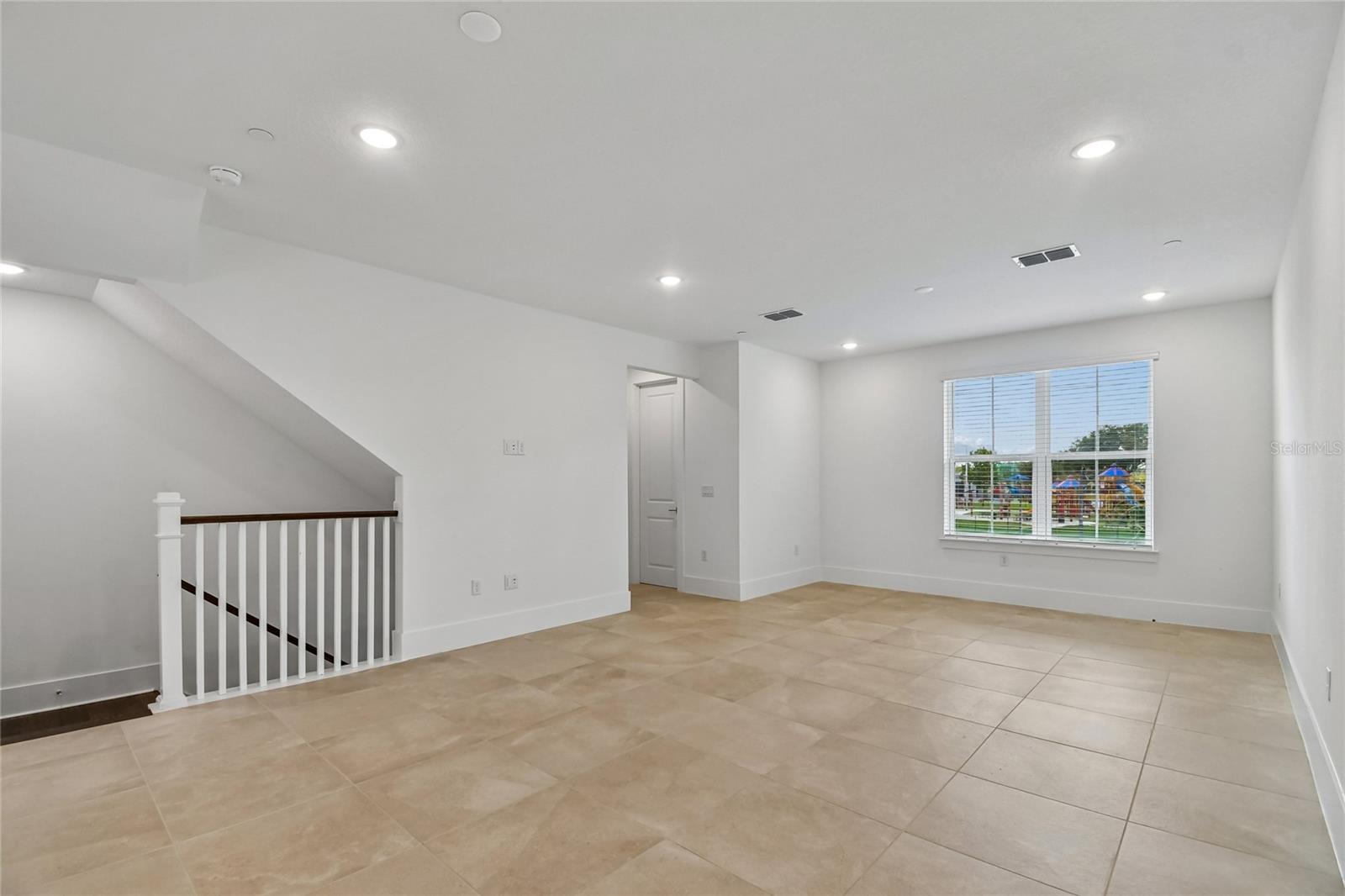 TOWNES AT NORTHLAKE - Residential