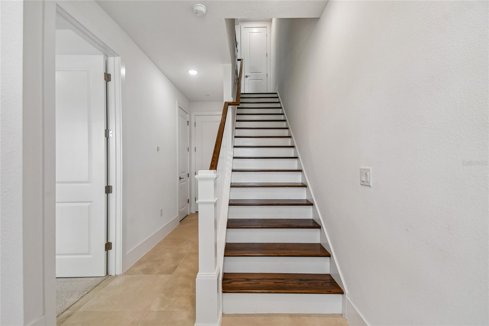 TOWNES AT NORTHLAKE - Residential