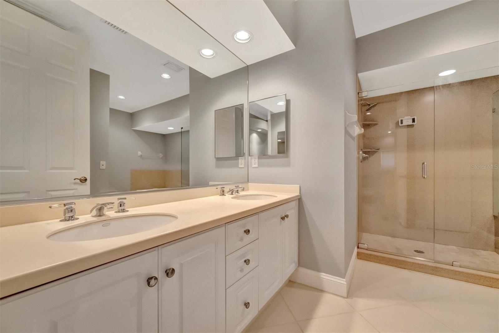 BOLLETTIERI RESORT VILLAS VIII - Residential