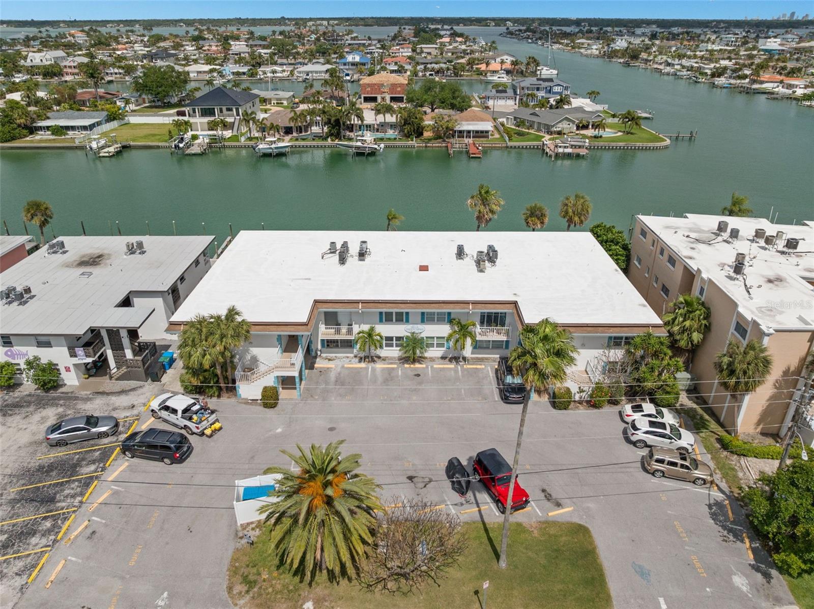 ISLA DEL CAPRI ADULT - Residential