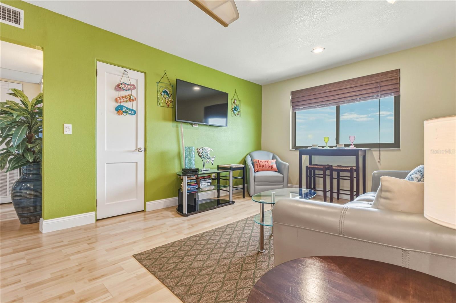 FRIENDLY NATIVE BEACH RESORT - Residential