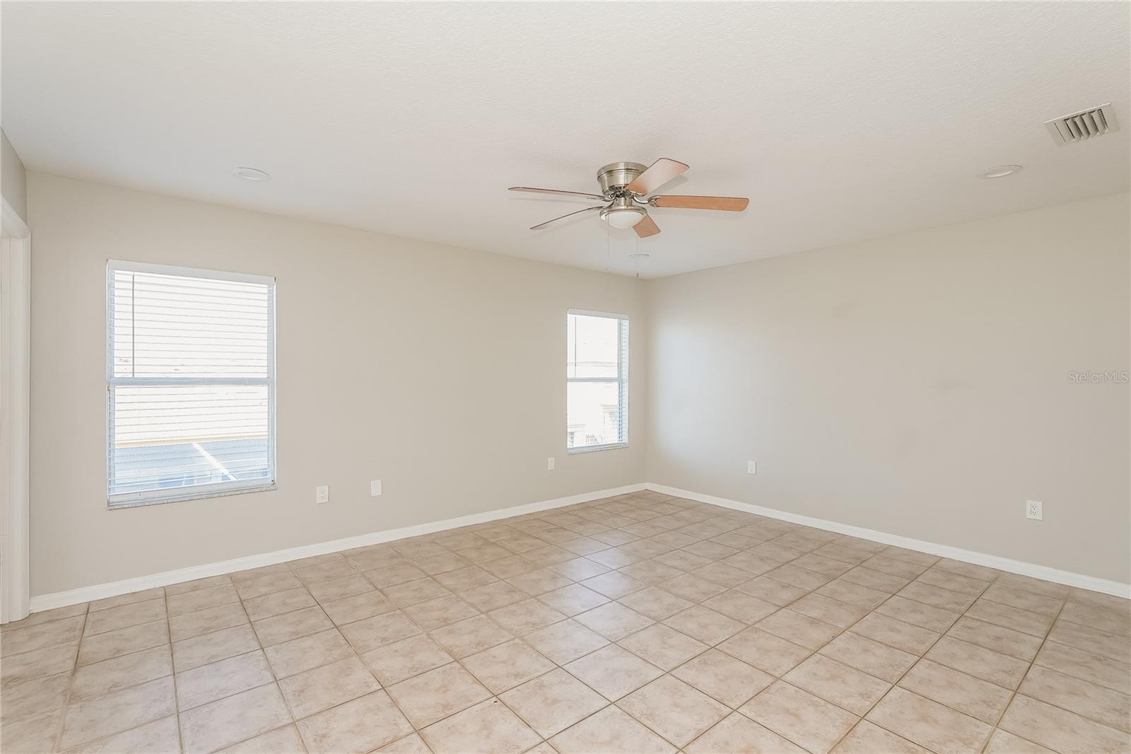 SOUTH BAY LAKES UNIT 1 - Residential