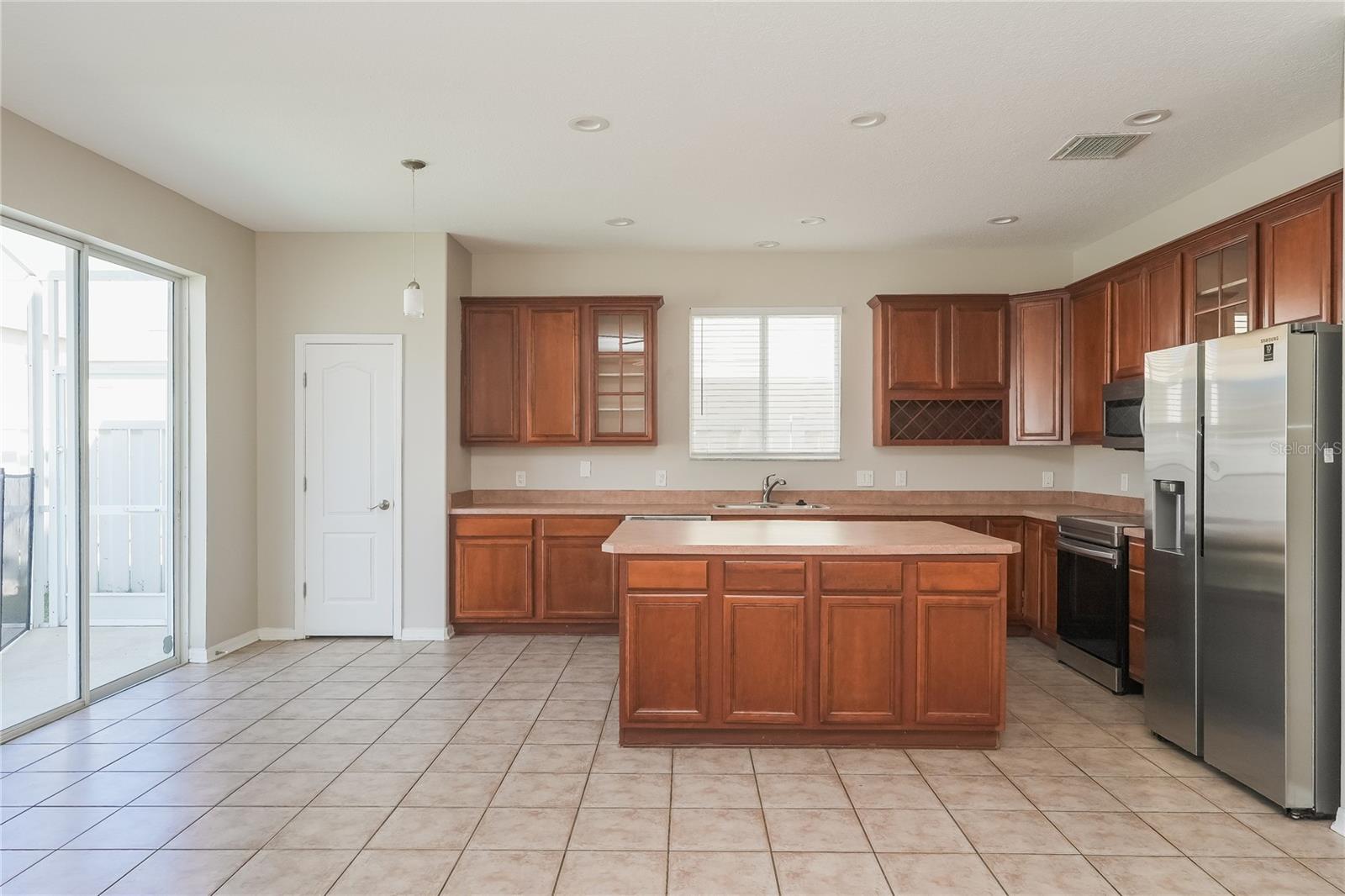 SOUTH BAY LAKES UNIT 1 - Residential
