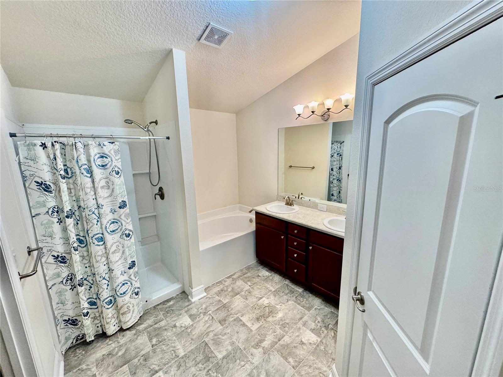 FRUITLAND PARK CHELSEAS RUN - Residential
