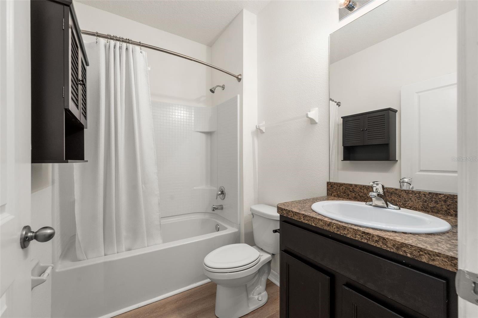 CHESTNUT VILLAGE PH II PB 35 PG 74 - Residential