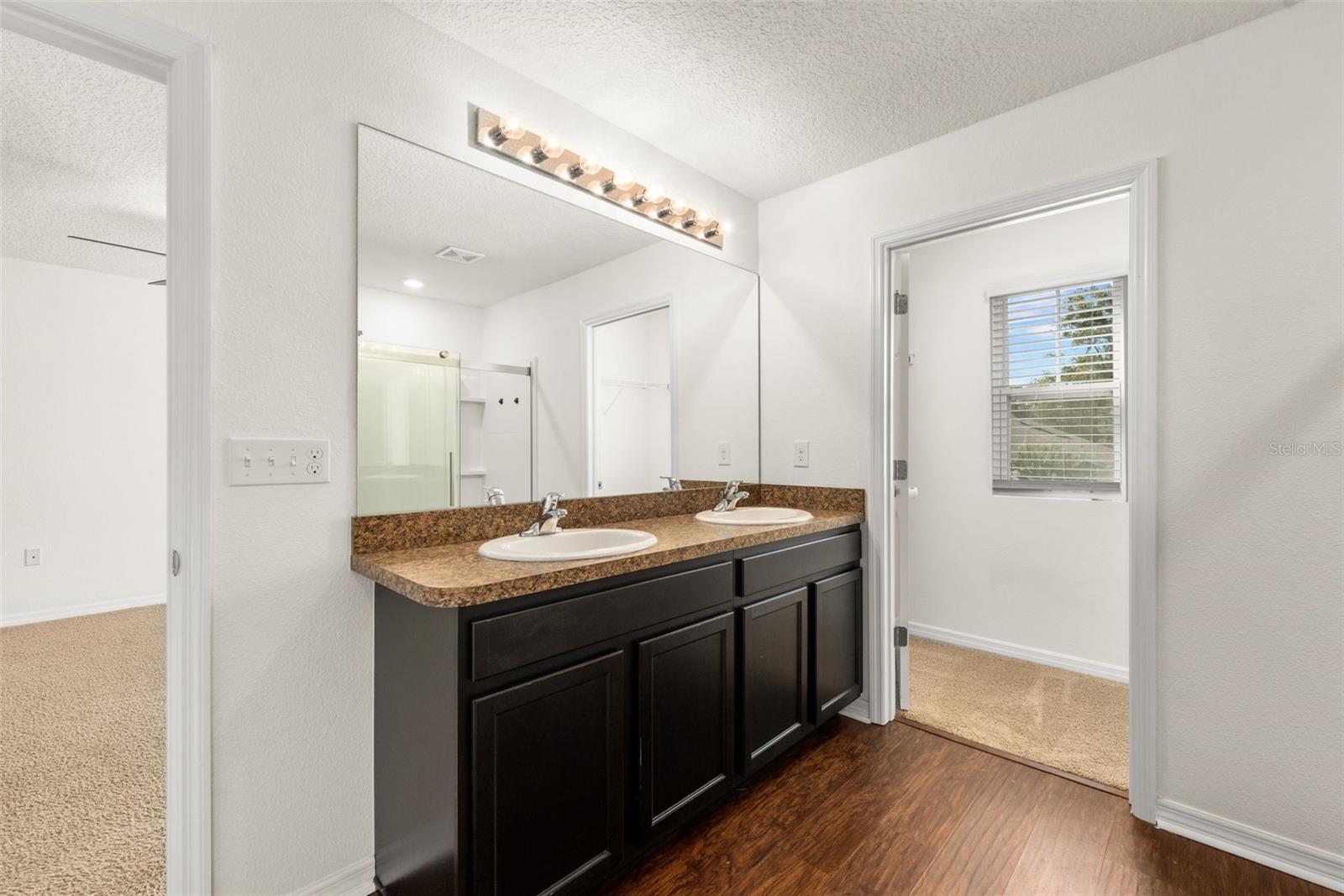 CHESTNUT VILLAGE PH II PB 35 PG 74 - Residential