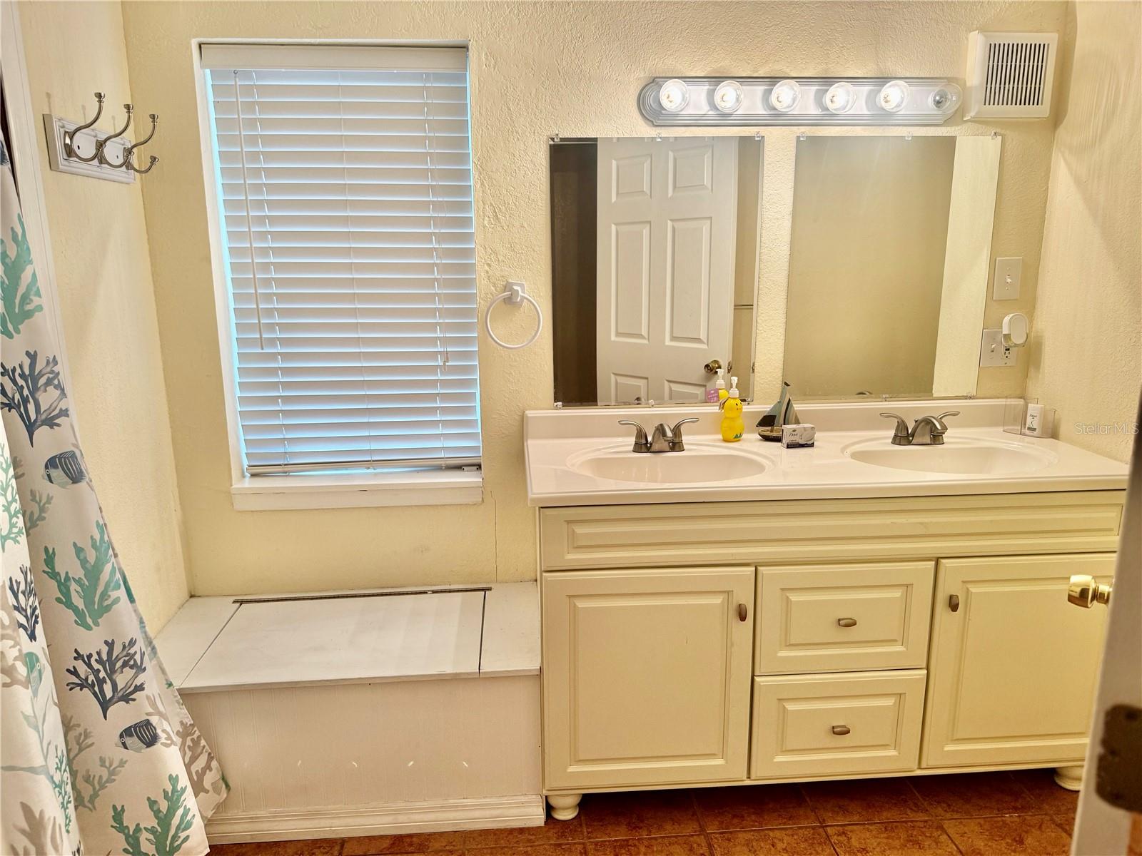 CRYSTAL BEACH REV - Residential Lease
